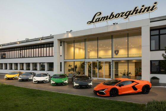 Automobili Lamborghini chiude i primi 9 mesi dell’anno con un risultato operativo che supera l’anno fiscale 2022