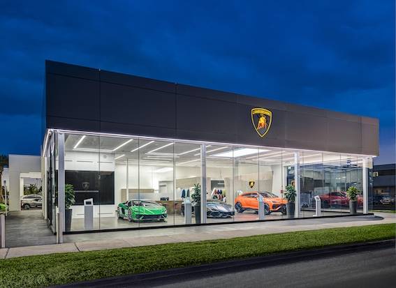 Automobili Lamborghini amplia la sua presenza retail negli Stati Uniti con un nuovo showroom a South Dade, Florida